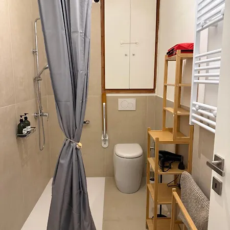 Lejlighed Casa Tuxedo-comfort&relax-a Due Passi Dal Centro Verbania